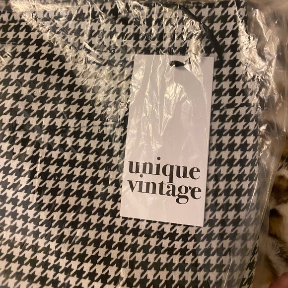 Unique Vintage Rizzo Houndstooth Cigarette Pants, size 3X - Picture 3 of 5